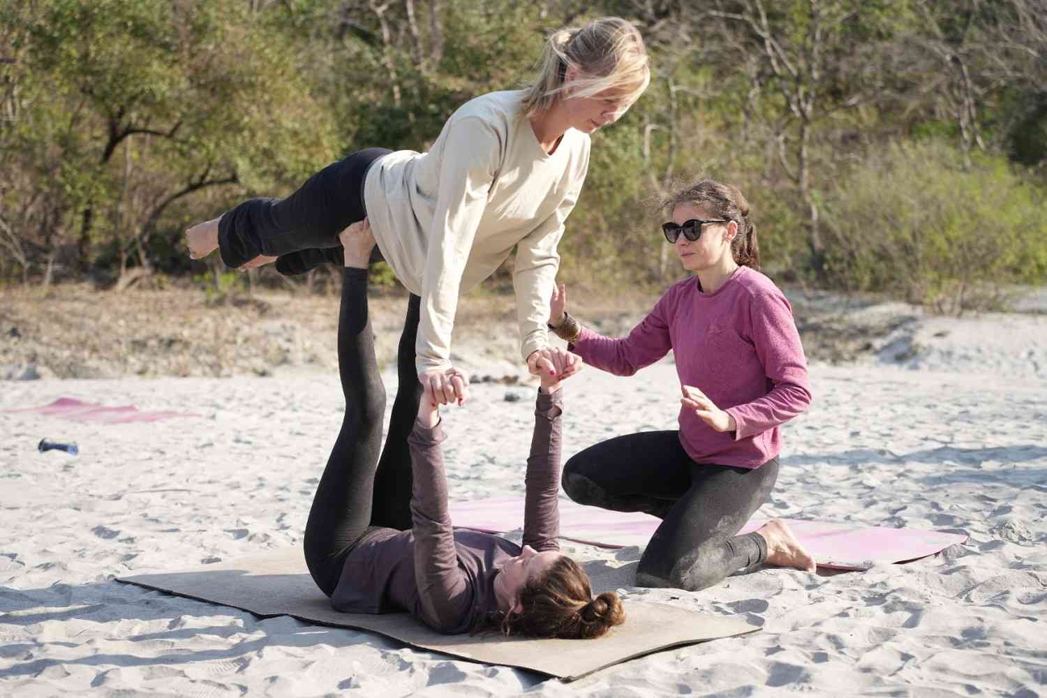 Yoga Training Rishikesh - Rishikesh Yoga Institute